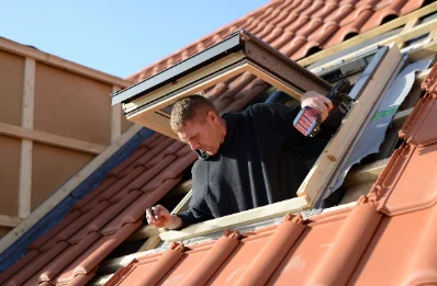 Pose de fenêtres de toit Velux à Brunehamel